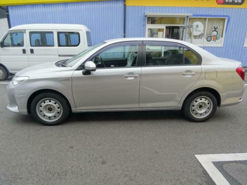 COROLLA AXIO