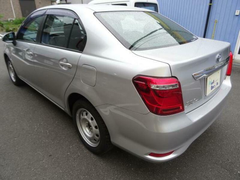 COROLLA AXIO