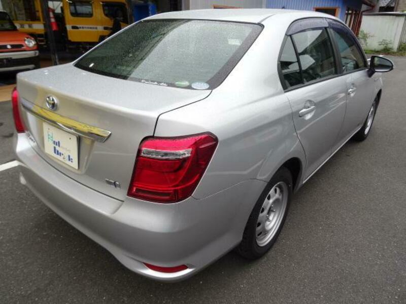 COROLLA AXIO