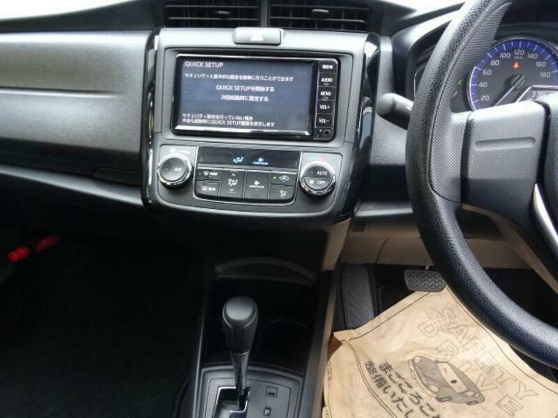 COROLLA AXIO