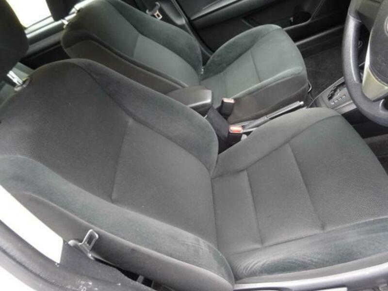 COROLLA AXIO