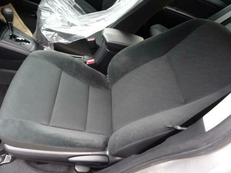 COROLLA AXIO