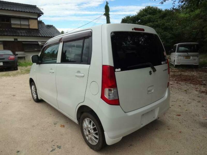 WAGON R
