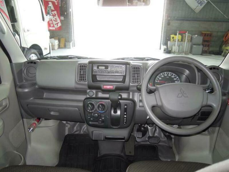 MINICAB VAN