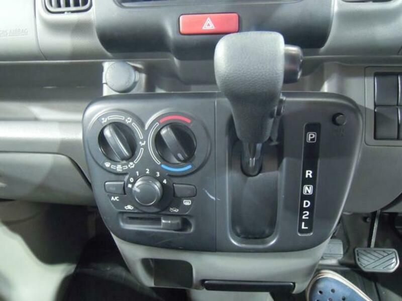 MINICAB VAN