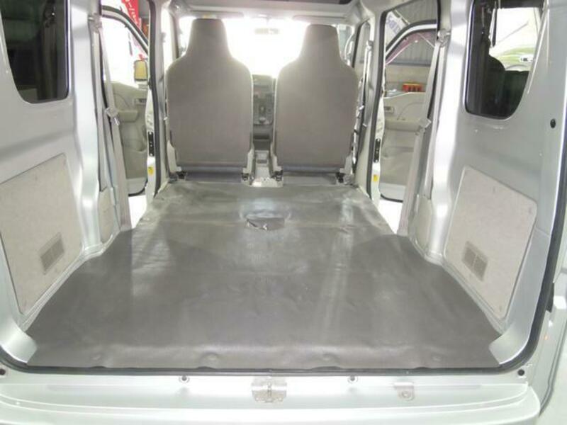 MINICAB VAN