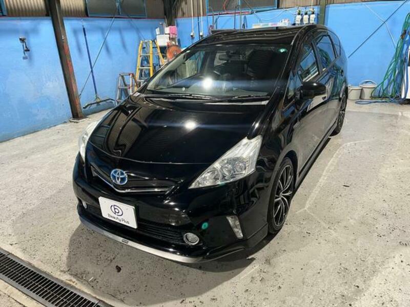 PRIUS ALPHA