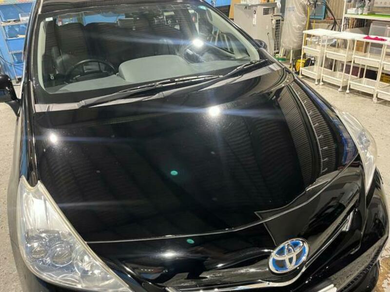 PRIUS ALPHA