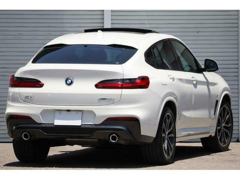 X4
