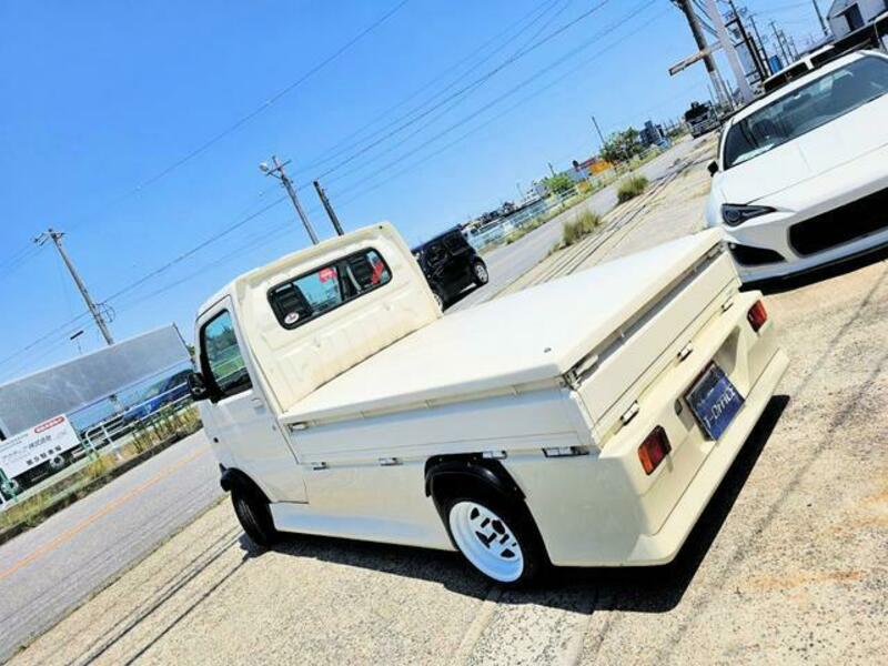 CARRY TRUCK