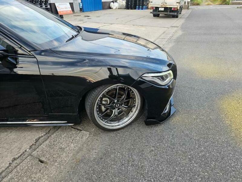 CROWN