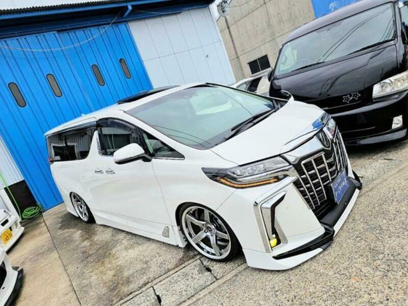 TOYOTA ALPHARD