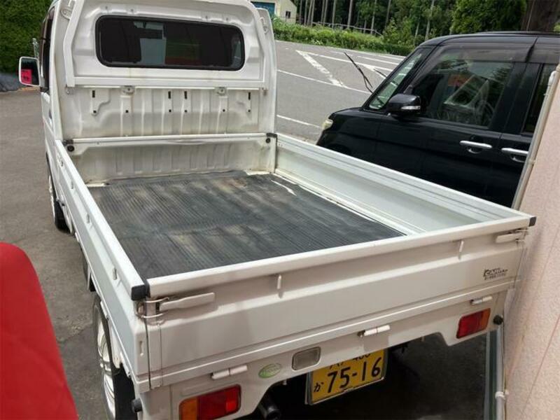 CARRY TRUCK