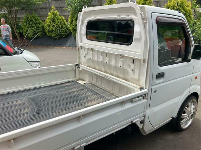 CARRY TRUCK