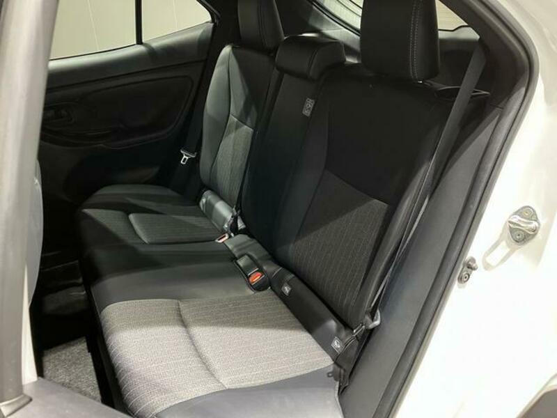 YARIS CROSS
