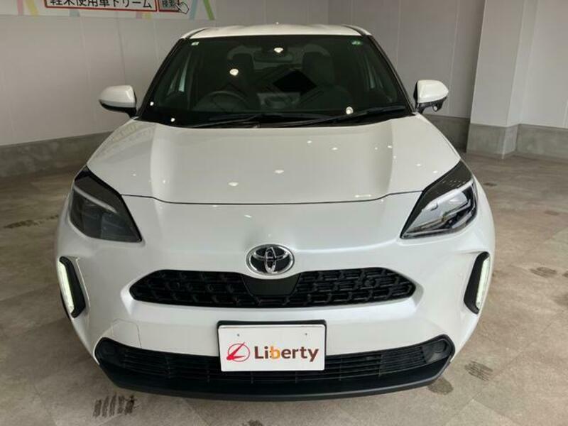YARIS CROSS
