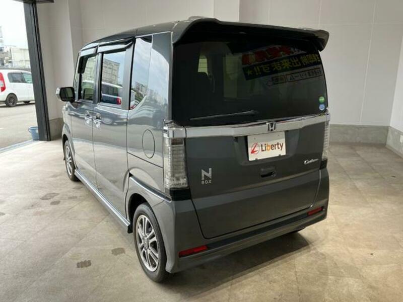 N BOX CUSTOM