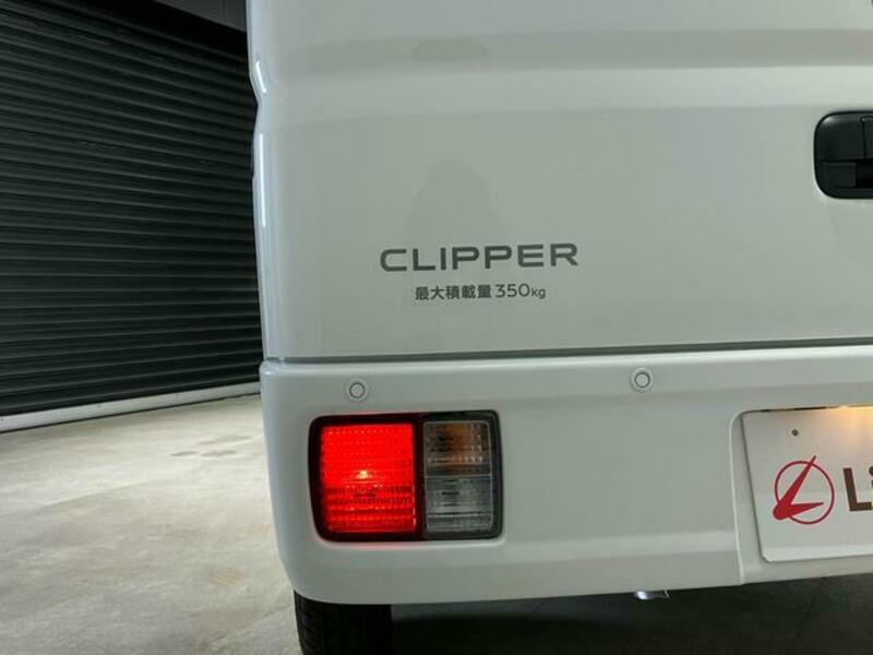 CLIPPER VAN