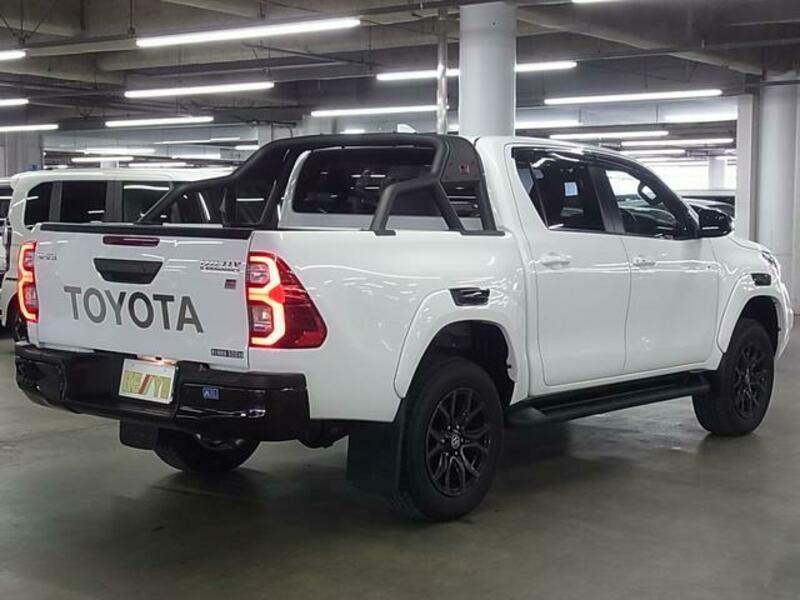 HILUX