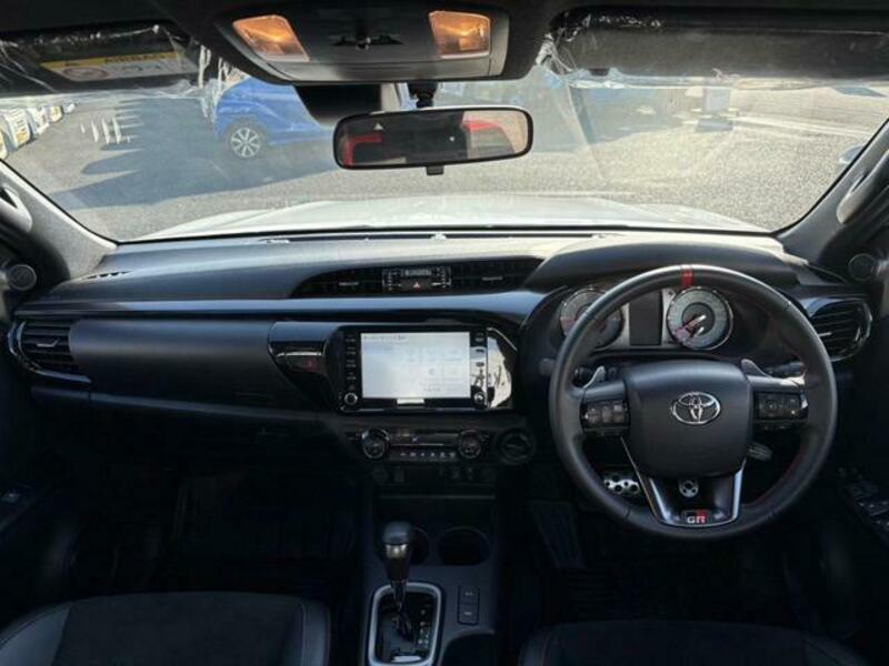 HILUX