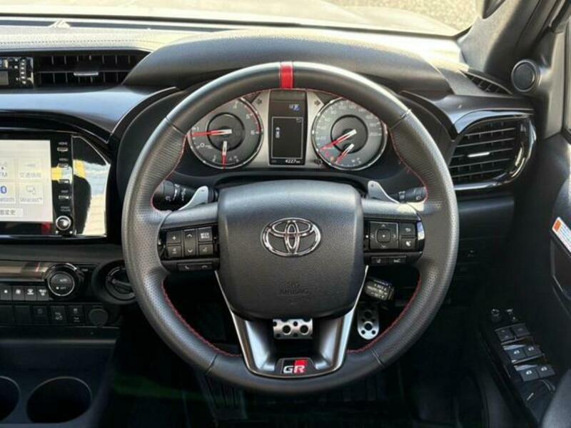 HILUX