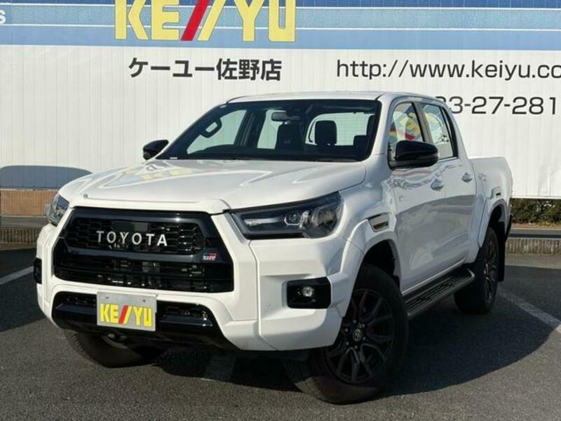 TOYOTA HILUX
