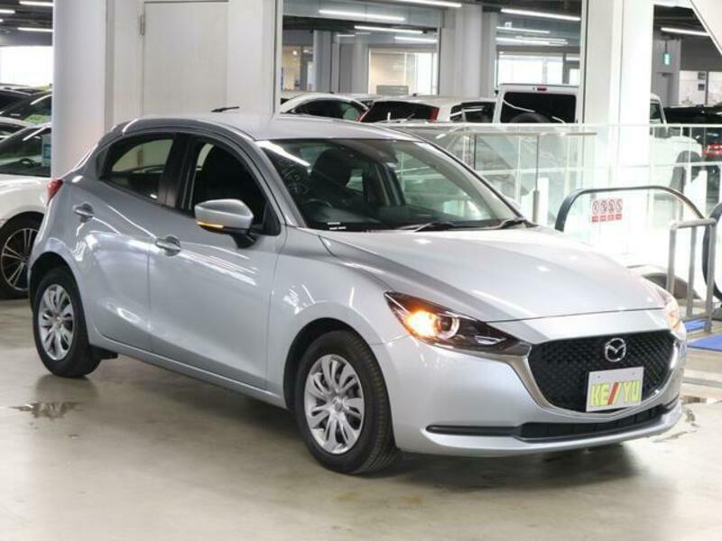 MAZDA2