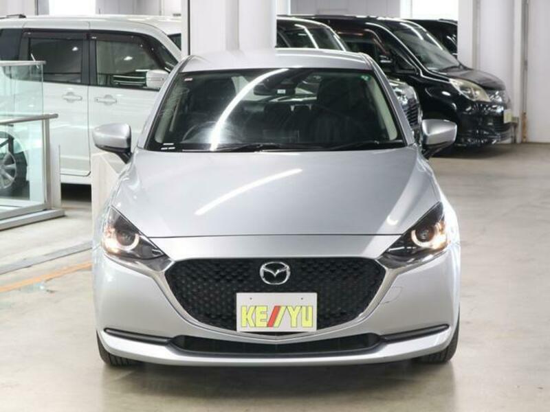MAZDA2