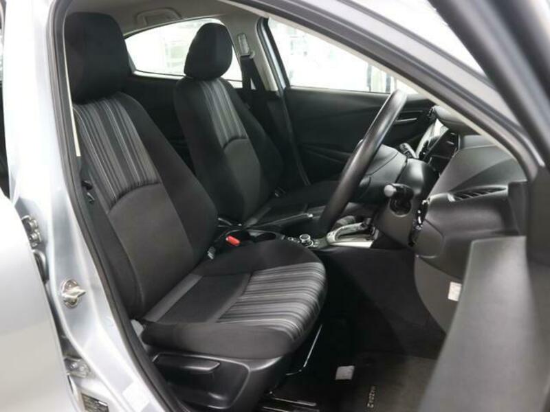 MAZDA2