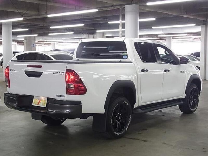 HILUX