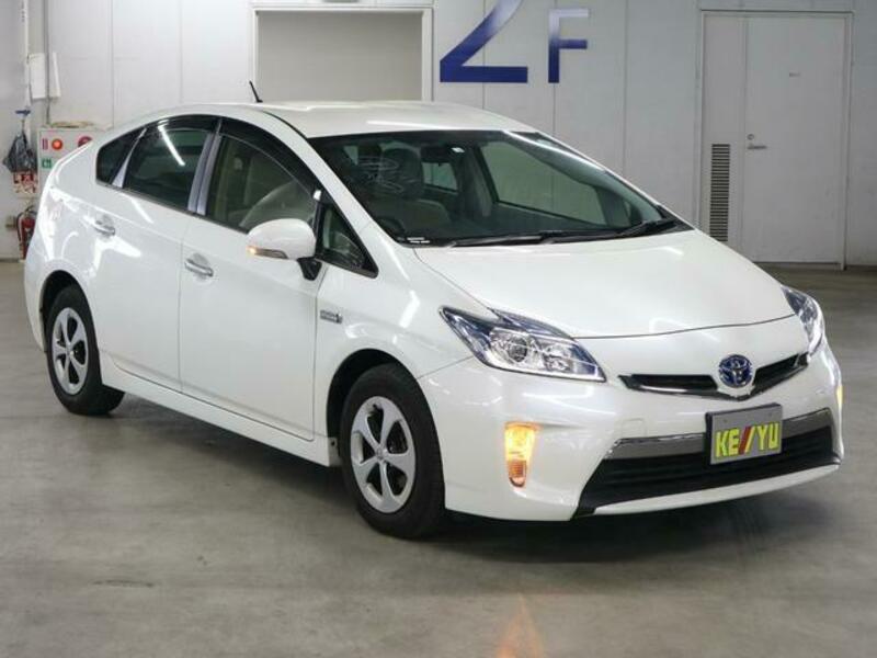 PRIUS PHV