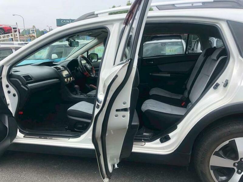 XV HYBRID
