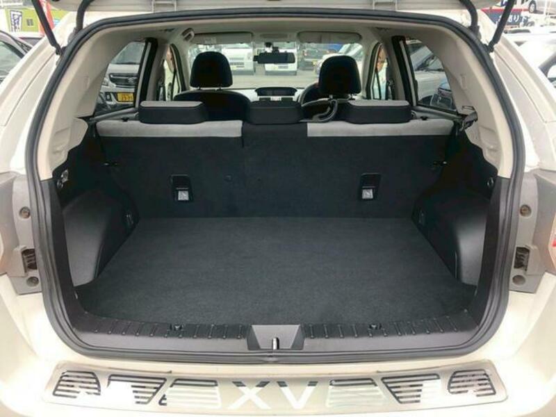 XV HYBRID