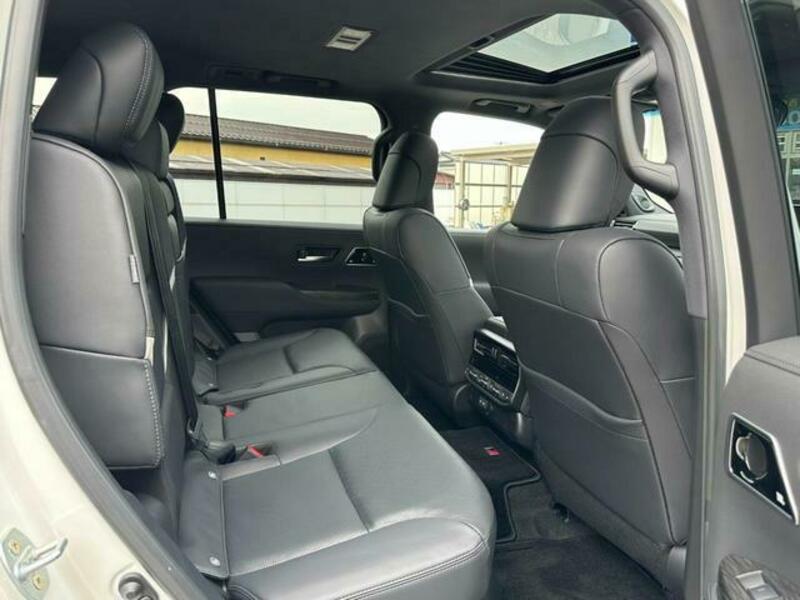 LAND CRUISER