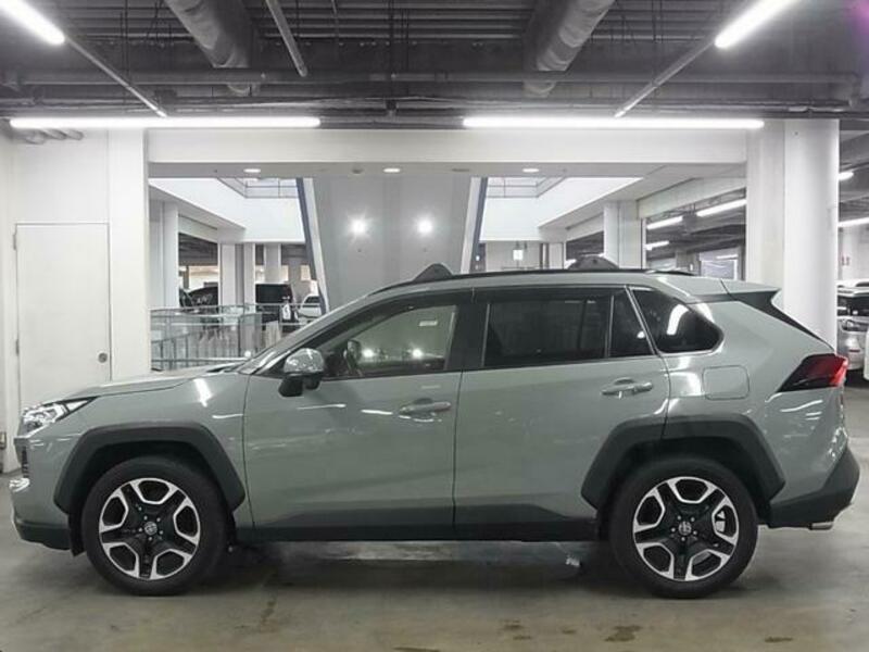 RAV4