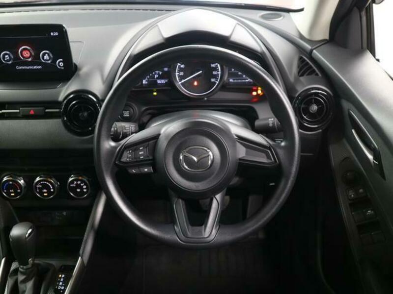 MAZDA2
