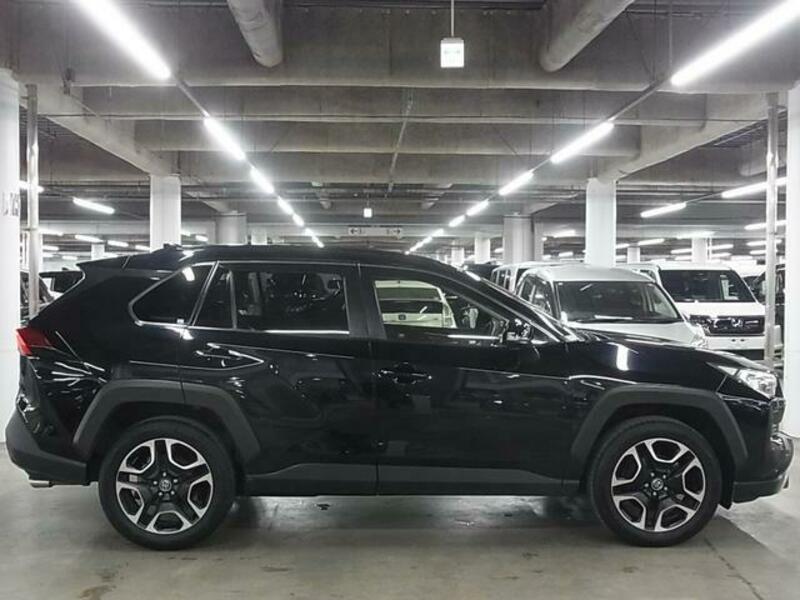 RAV4