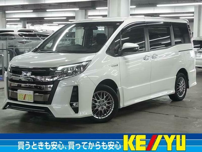 TOYOTA NOAH