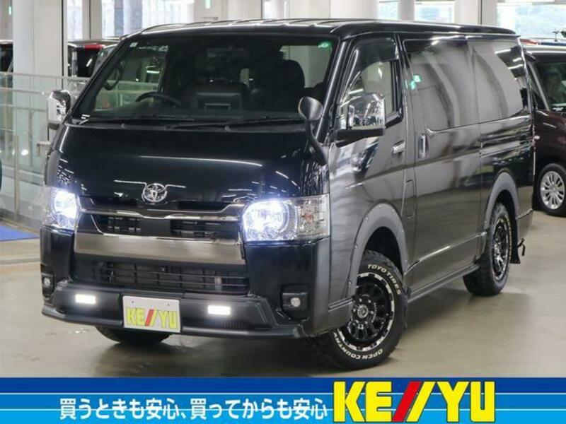 TOYOTA HIACE VAN