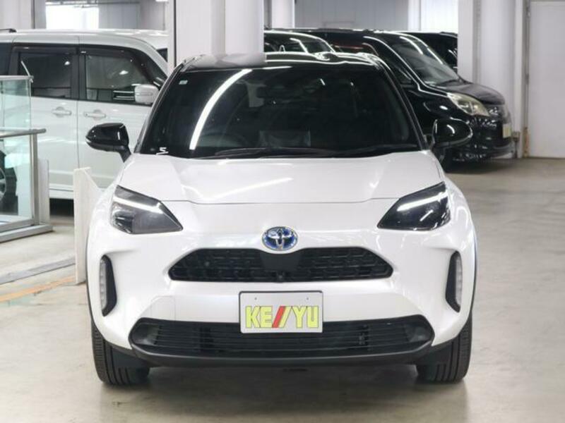 YARIS CROSS