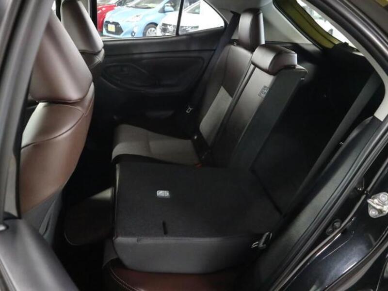 YARIS CROSS