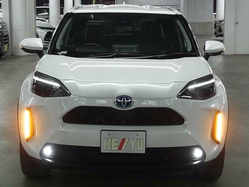 YARIS CROSS