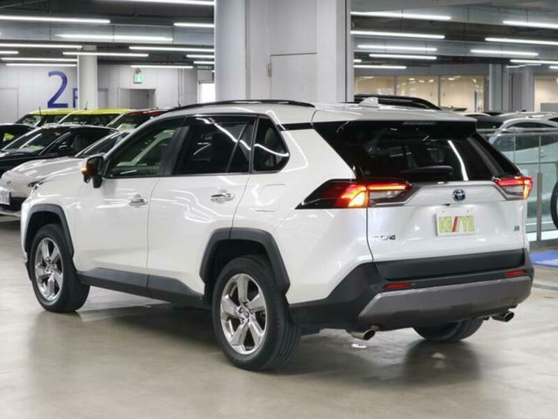 RAV4