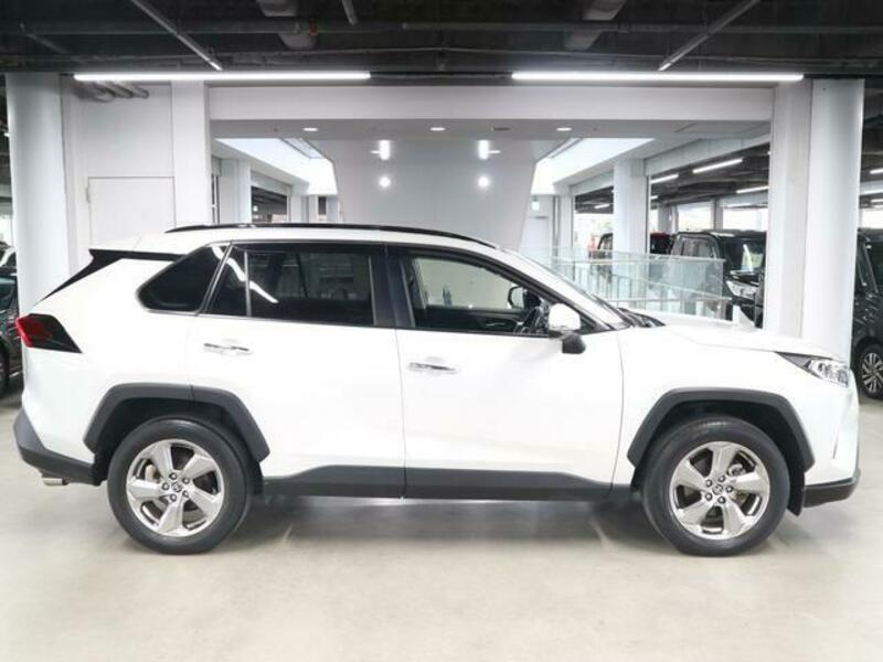 RAV4