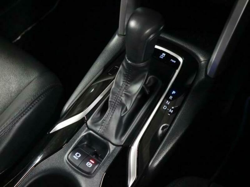 COROLLA CROSS