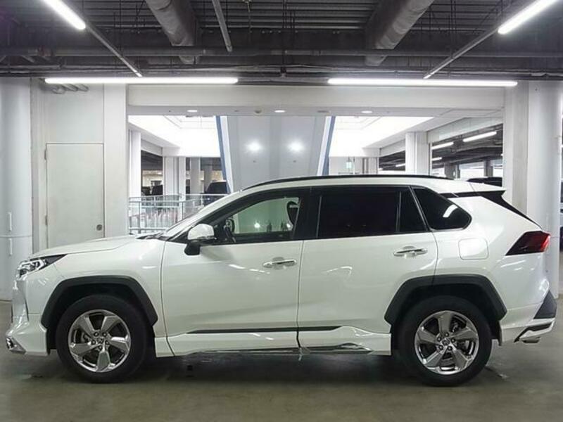 RAV4