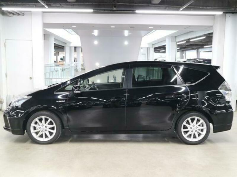 PRIUS ALPHA