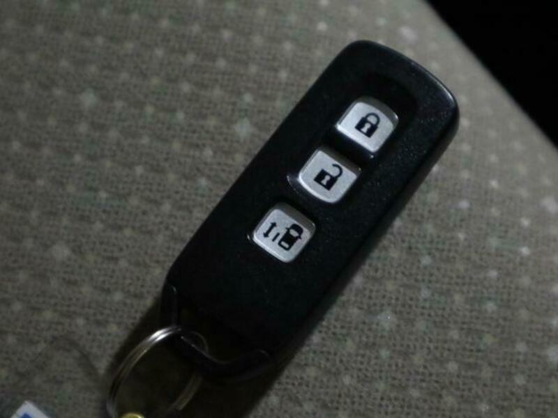 N BOX
