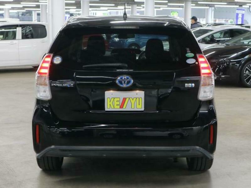 PRIUS ALPHA