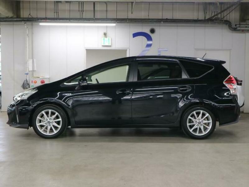 PRIUS ALPHA
